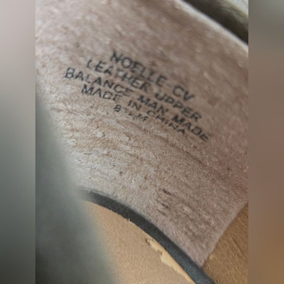 Crown Vintage Olive Green Suede Women Pointy Toed Flats Holiday Fall | 8.5 - Picture 3 of 8